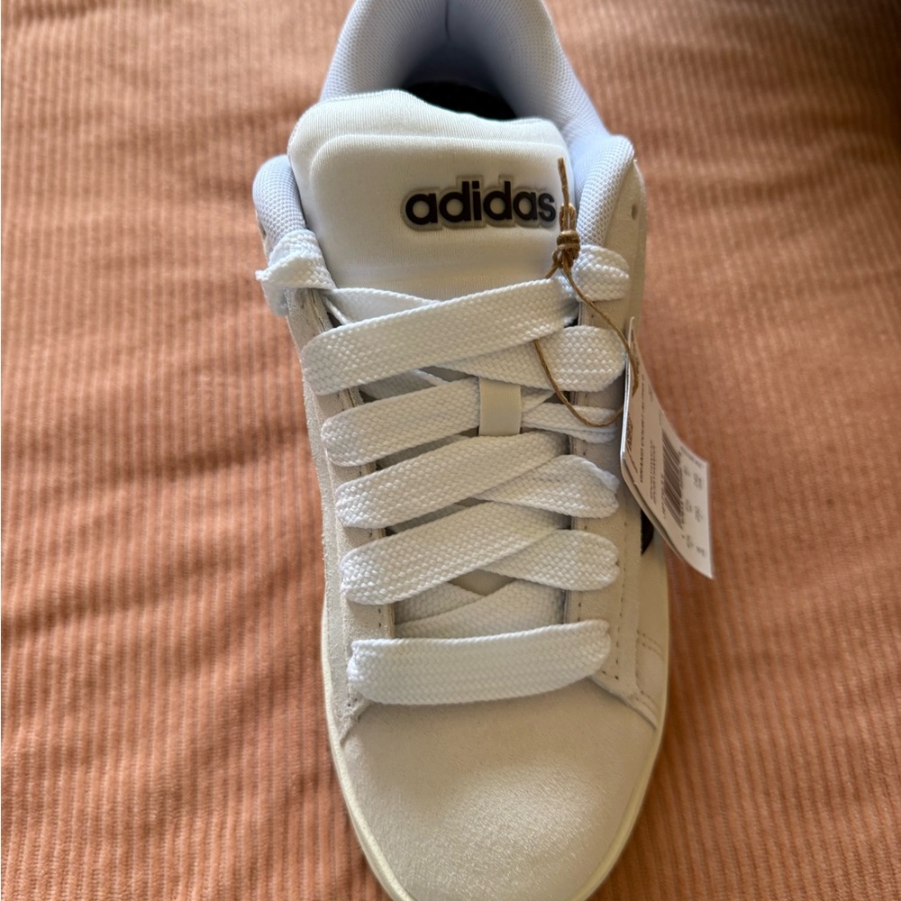 Adidas grand court alpha size 8 women’s - Picture 4 of 5
